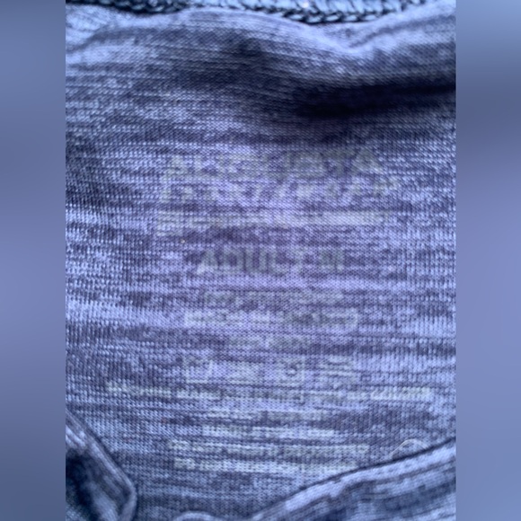 Athletics bundle, dry fit navy blue shirt and hat. Medium, "As" - Picture 5 of 8